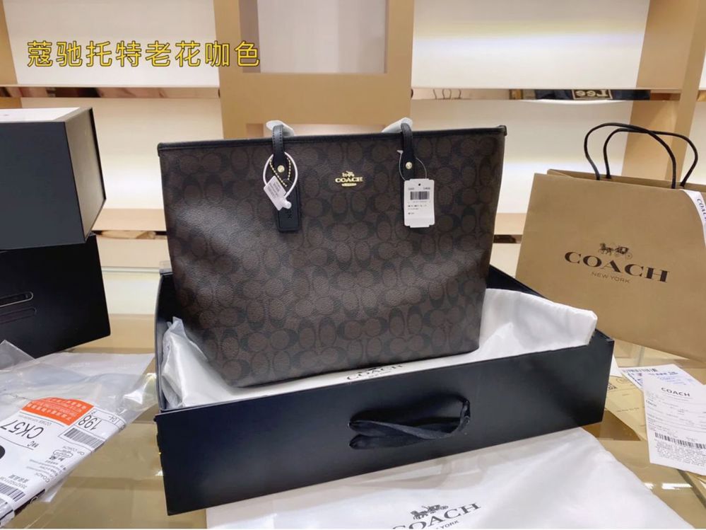 حقيبة تسوق وكتف نسائية فاخرة Coach City Tote in Signature Canvas_thumbnail_2