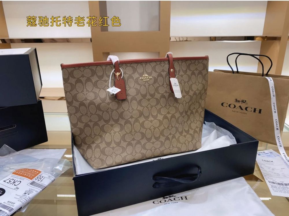 حقيبة تسوق وكتف نسائية فاخرة Coach City Tote in Signature Canvas